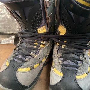 Burton snowboard boots